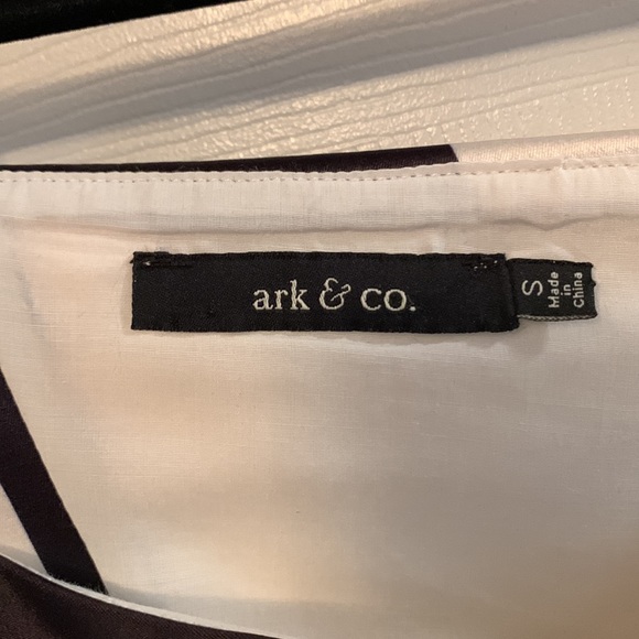 Crop top - Picture 4 of 4